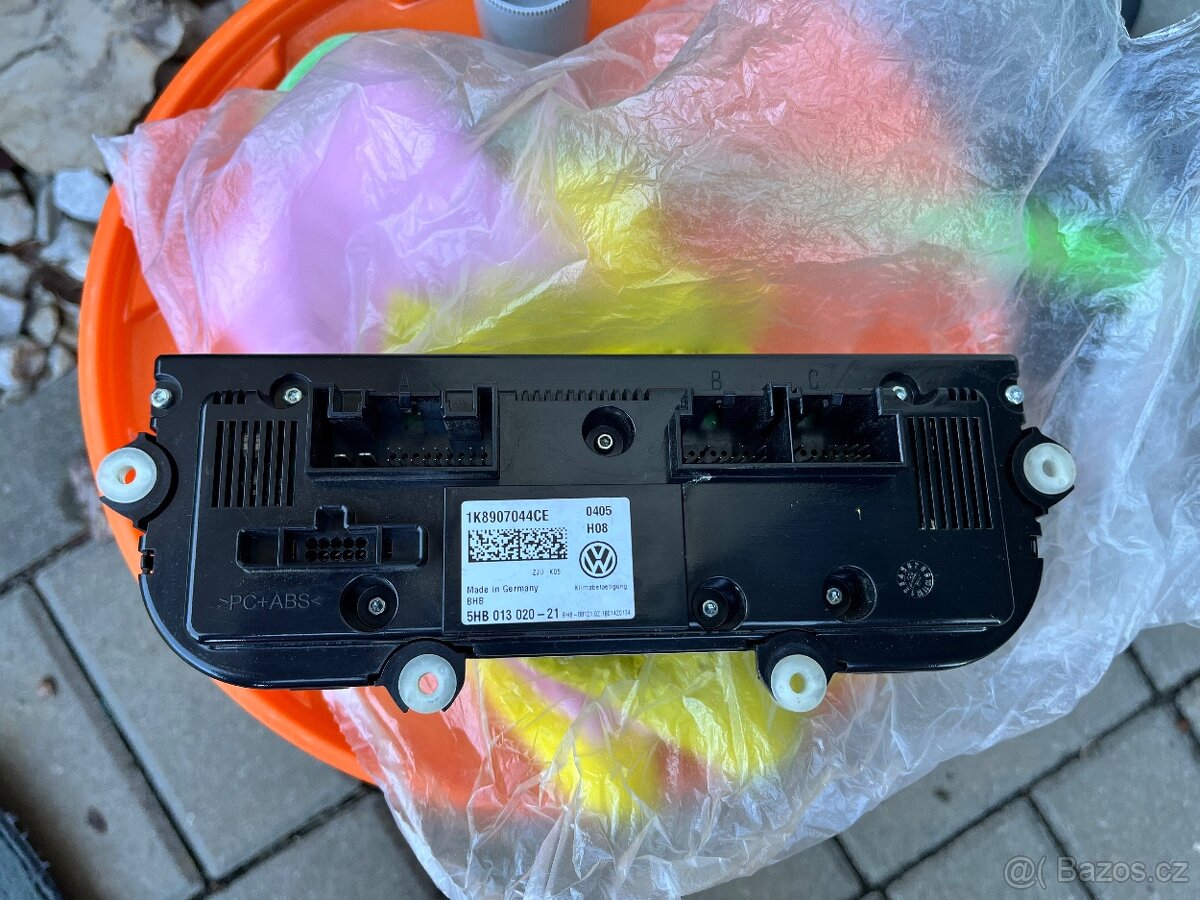 Climatronic panel klimatizace VW Tiguan 1K8907044CE - 2