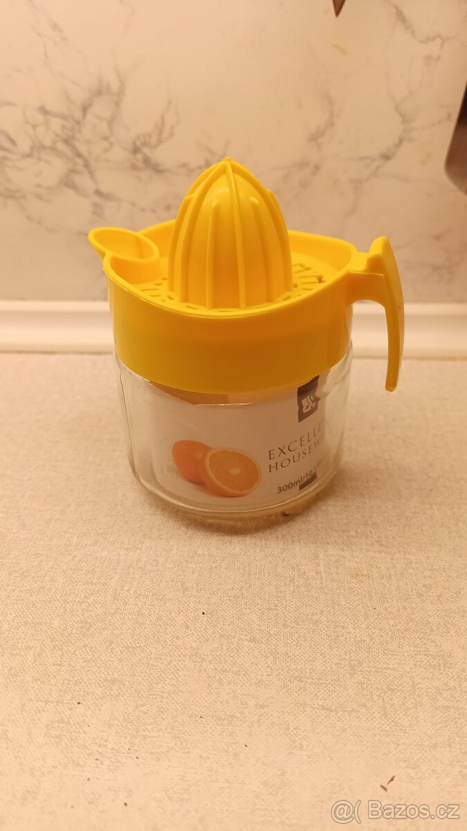 Ruční odšťavňovač citrusů - 2