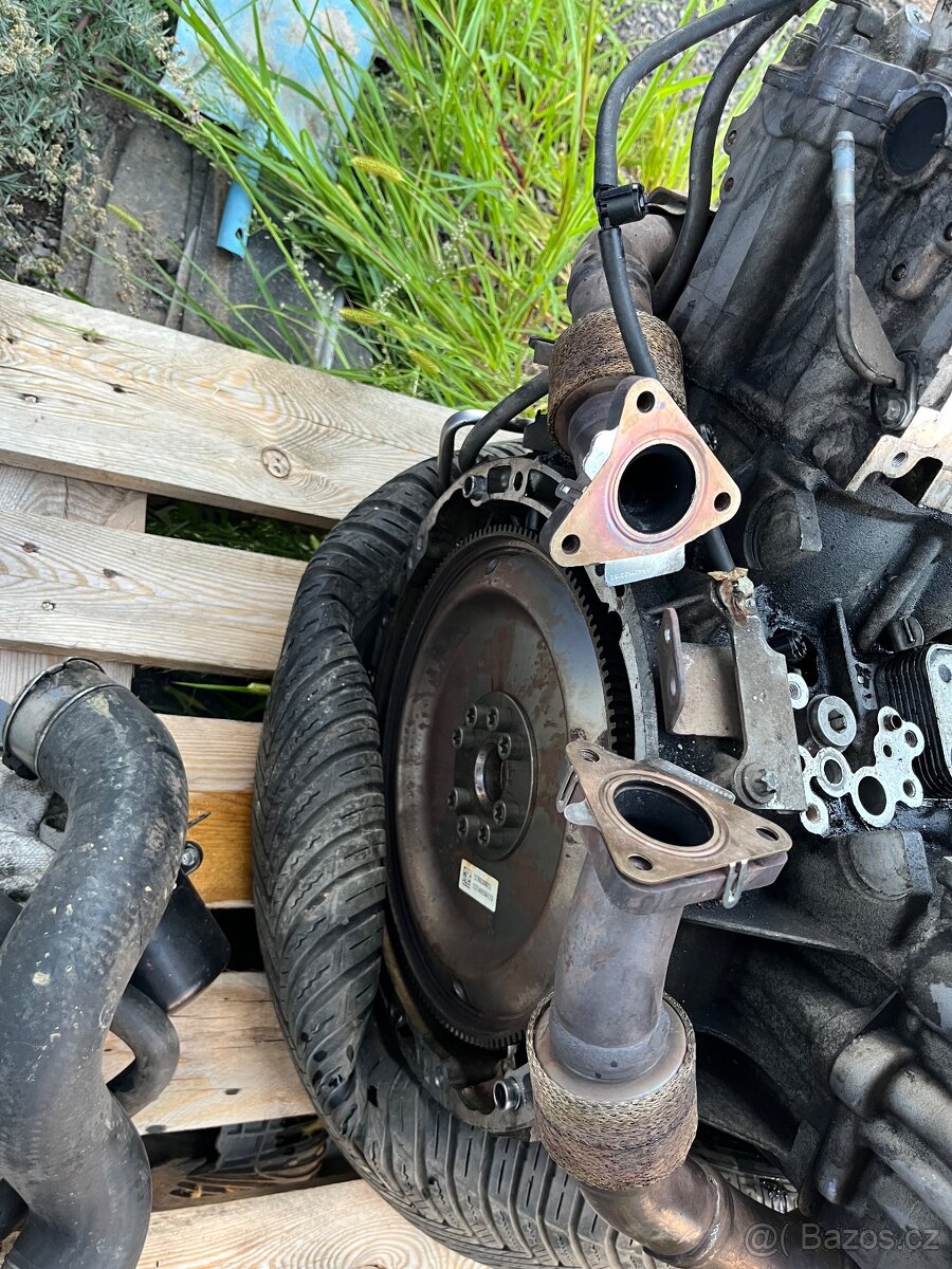náhradni dily na motor OM 642.858 - 2