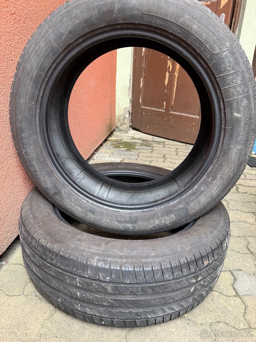 Letni pneu 235/55 r19 - 2