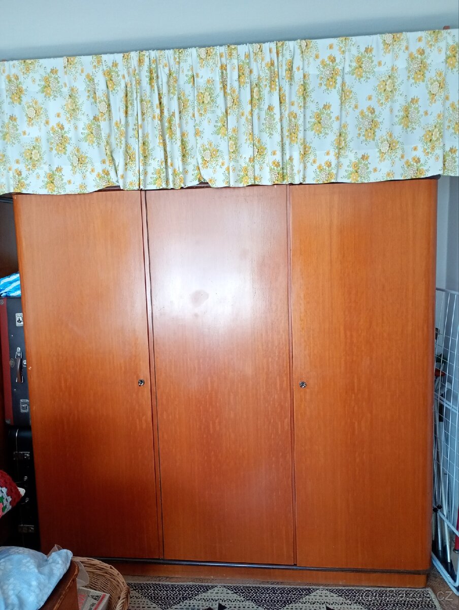Prodam retro skrine,50. a 60. leta - 2