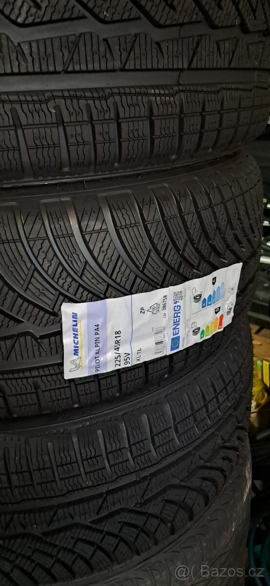 Pneu Michelin Pilot Alpin 225/45 R 18 - 2