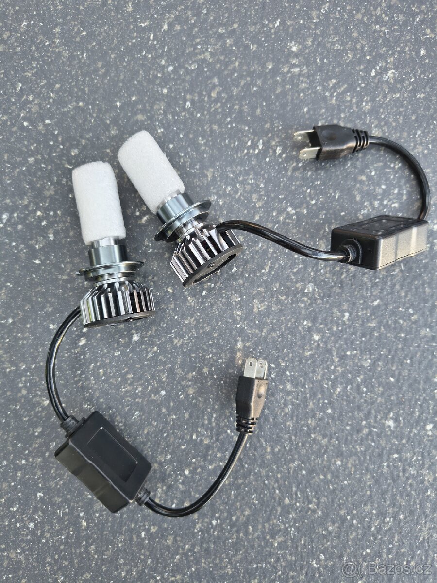 LED žárovky H7 - 2