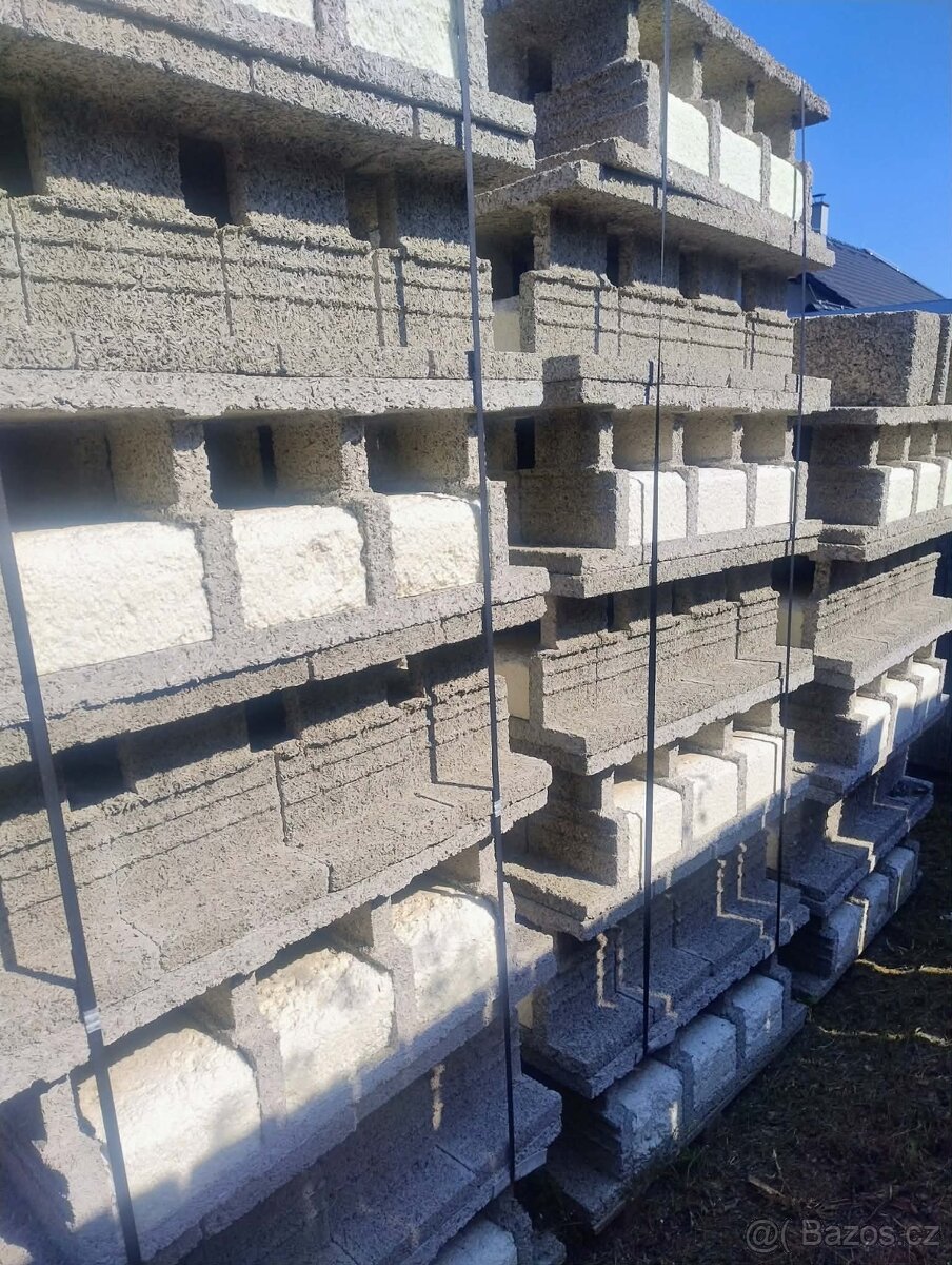 Stavební tvárnice IZOBLOK - 2