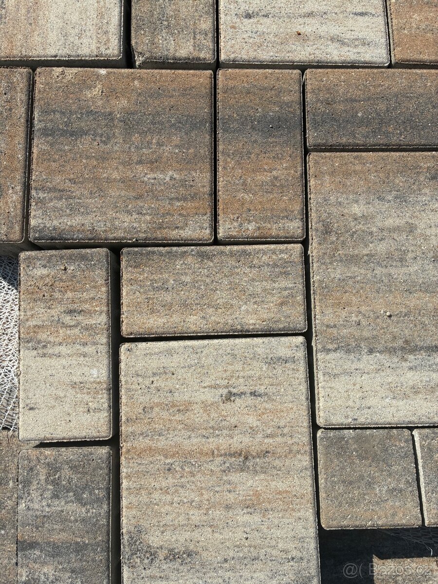 Zámková dlažba nová-zbytek 4,5m2 - 2