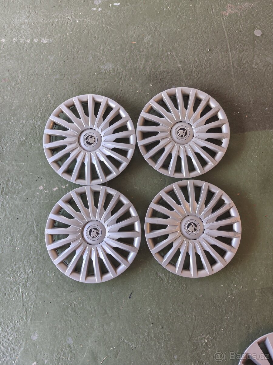 Sady origo krytů kol Vw, Škoda, Nissan 15" a 16" viz. foto - 2