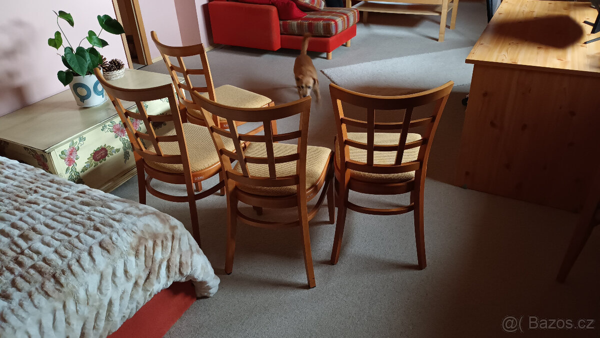 4x Židle TON jídelní +1x židle TON barová - 2