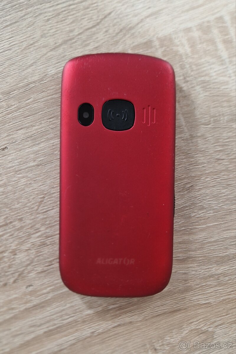 Mobilní telefon Aligator - 2