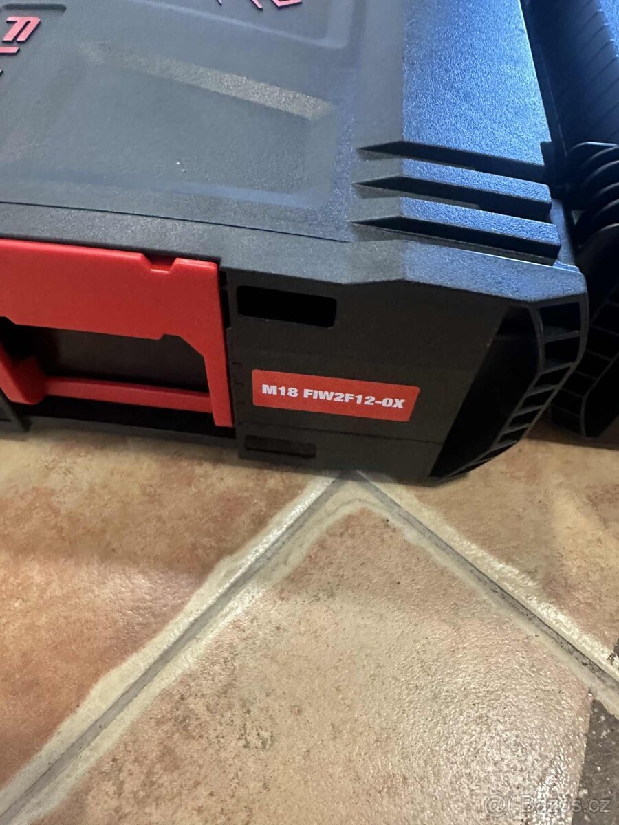 Nové kufry na nářadí Milwaukee - 2