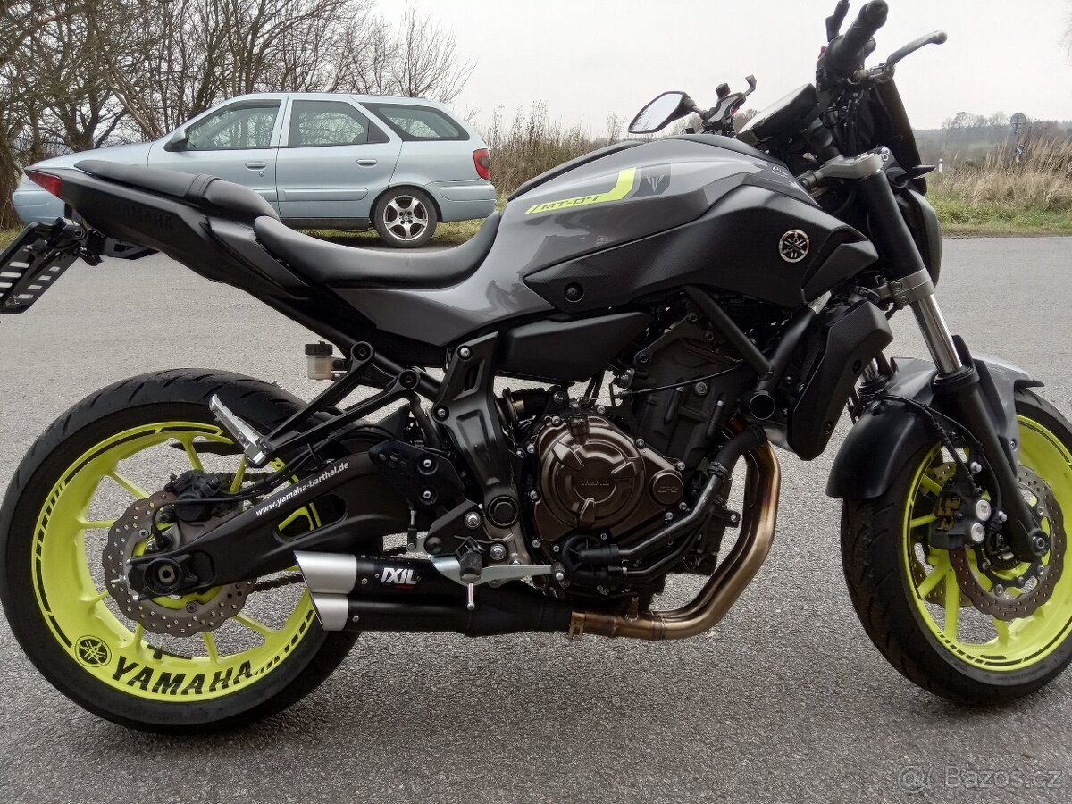 Yamaha MT07 - 2