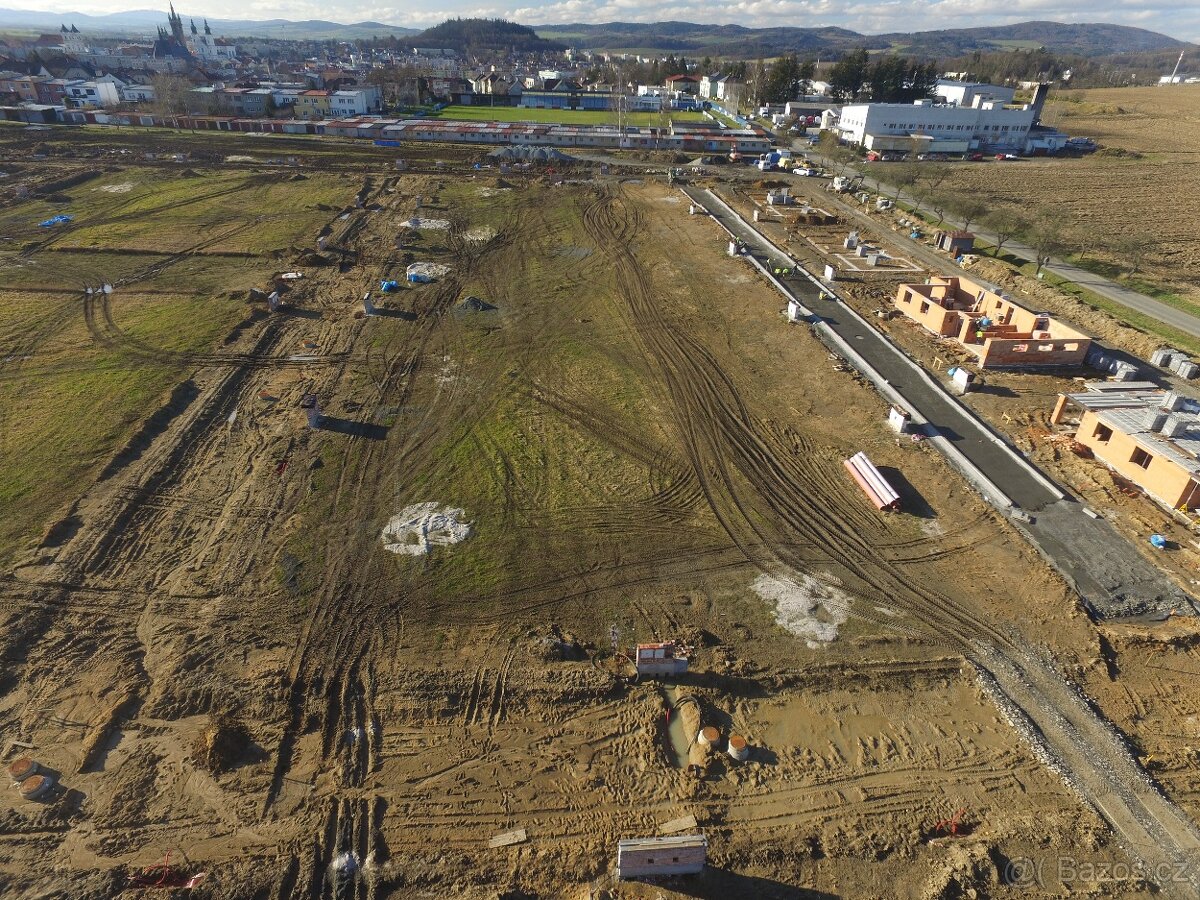 Nabízíme k prodeji stavební pozemek v Klatovech - 2