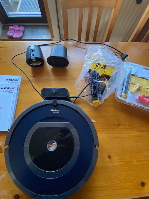 Robotický vysavač iRobot Roomba 786 - 2