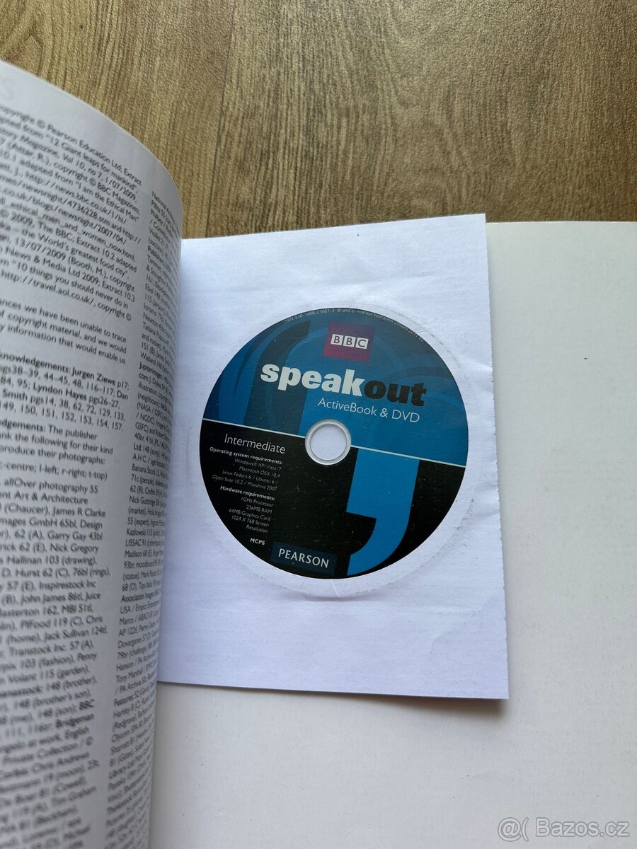 Speakout Intermediate Students' Book + CD, Antonia Clare, JJ - 2