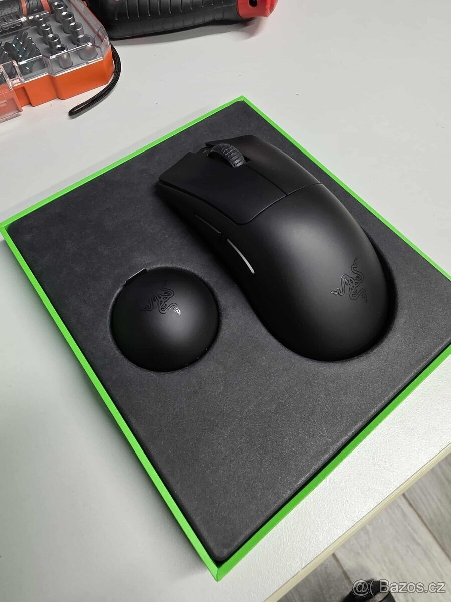 Razer DeathAdder V4 Pro - Black - 2