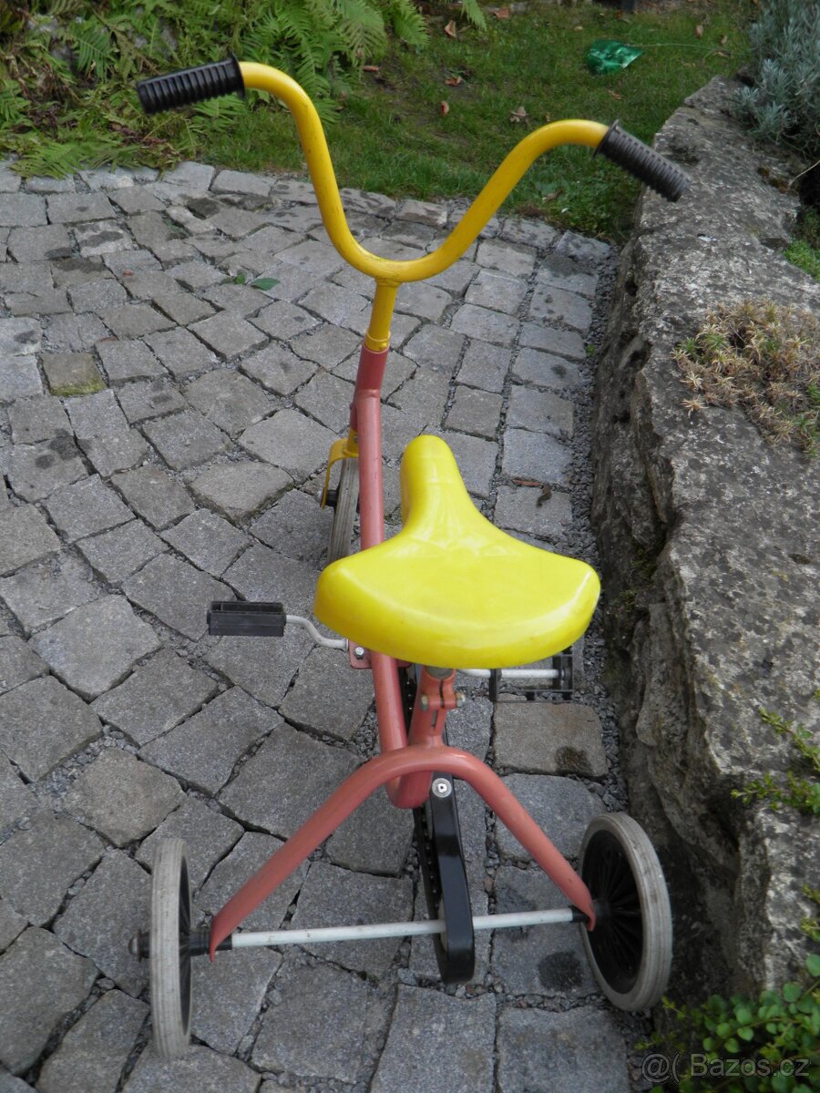 RETRO TŘÍKOLKA - 2