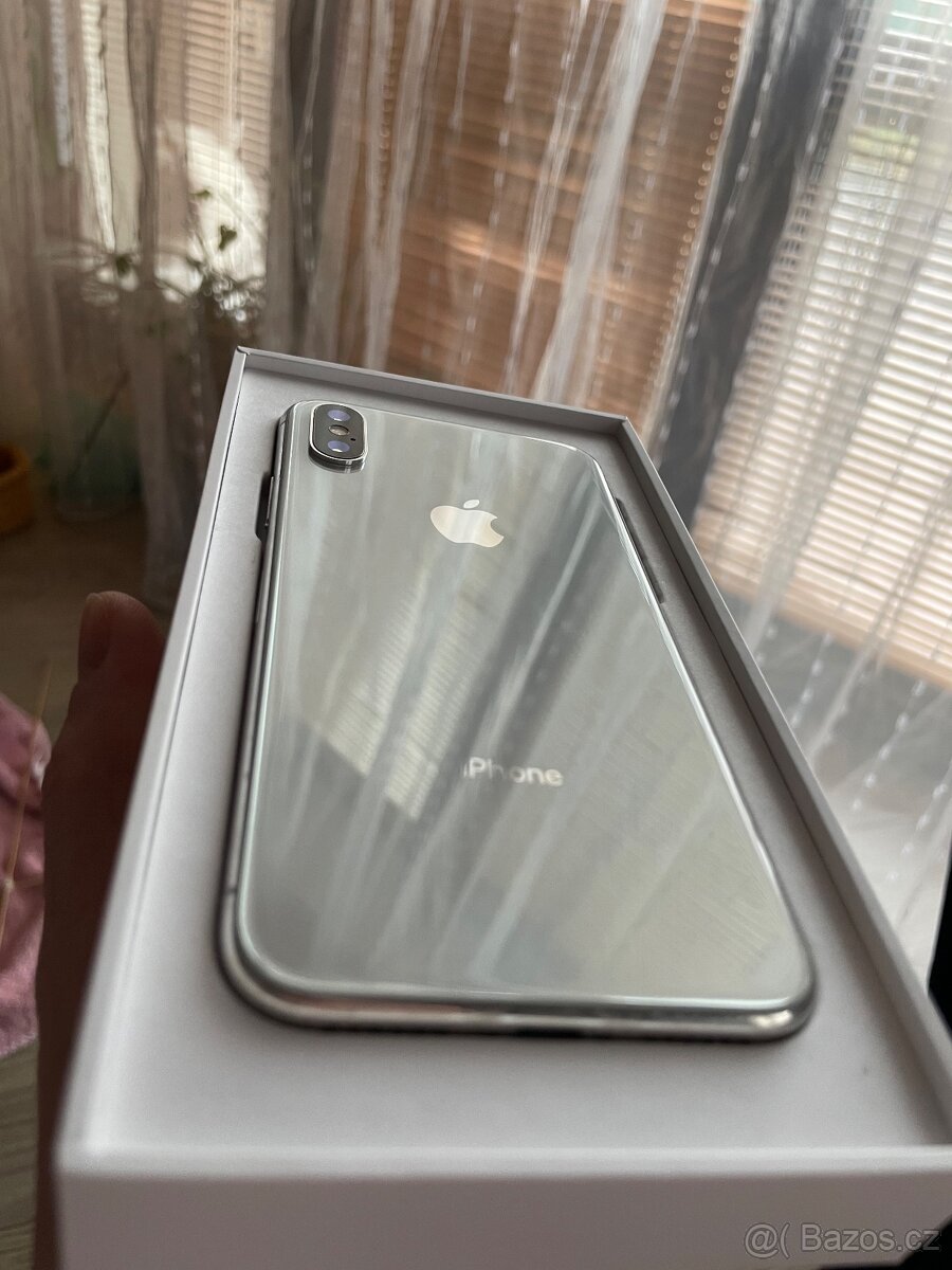 IPhone X 256gb bílý - 2