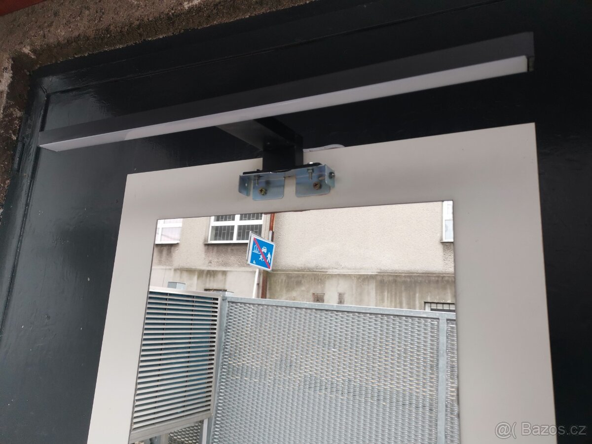 Použité zrcadlo s led osvětlením - 2