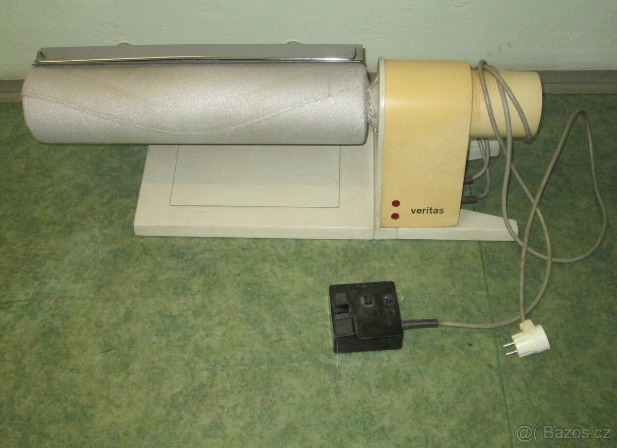 Šikovný stolní mandl Veritas - 2