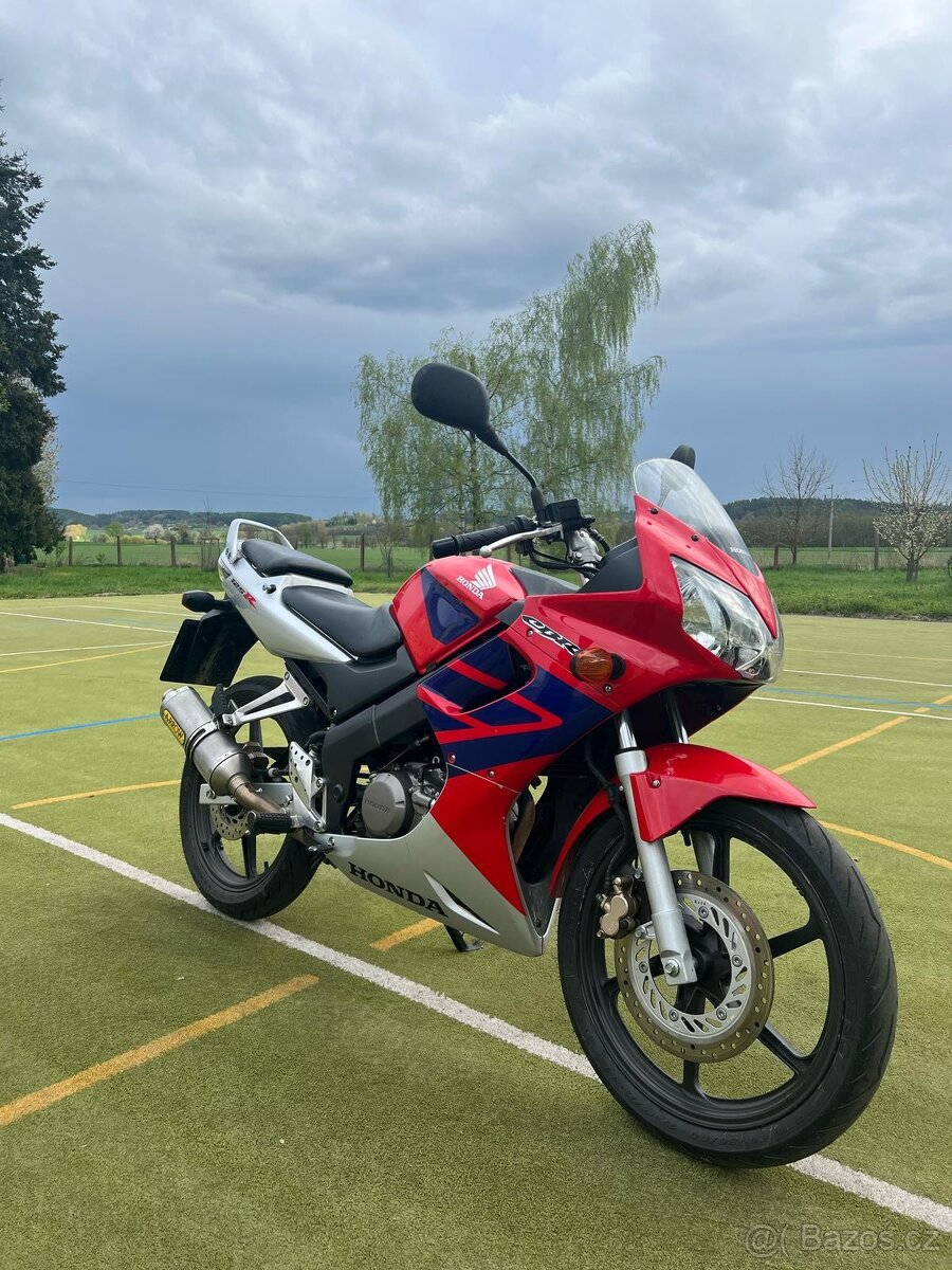 Honda cbr 125r - 2