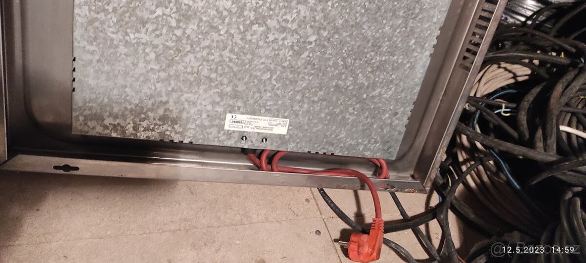 Dřez s 2 plotýnkovým vařičem a vodovodní baterií - 2