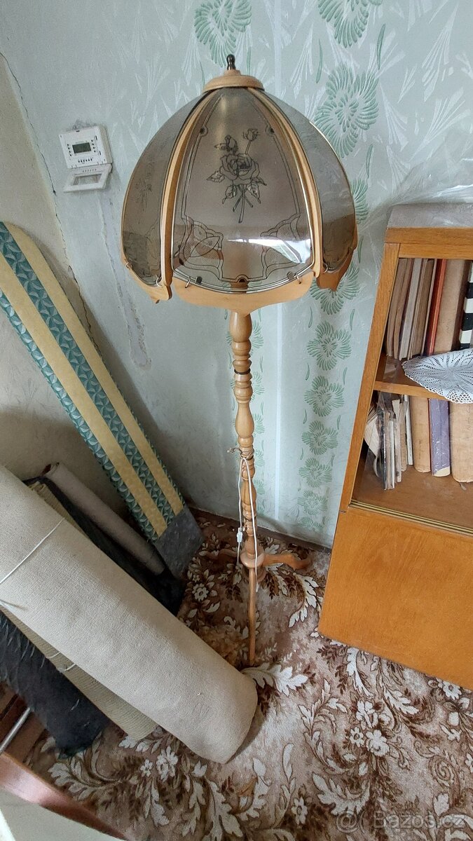 Stojací lampa - 2
