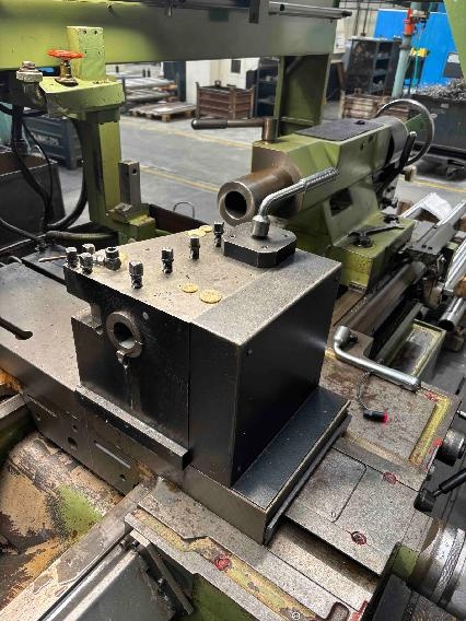 Soustruh hrotový SUI 63 - 2000 TOP - 2