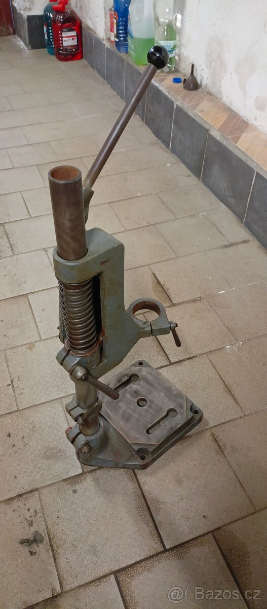Litinový stojan na vrtačku - 2