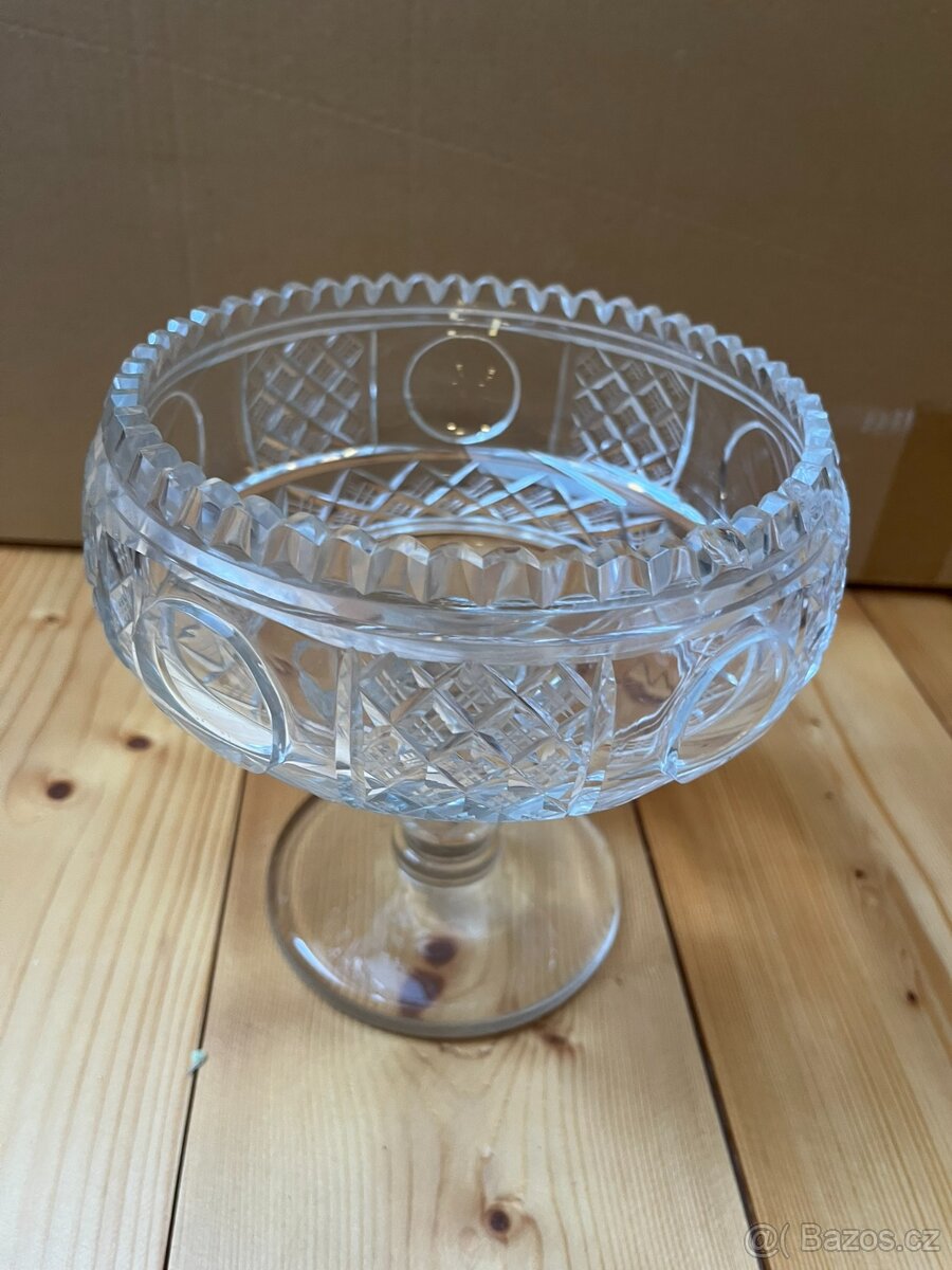 Ozdobná mísa na noze průměr 16 cm, v. 17 cm - 2