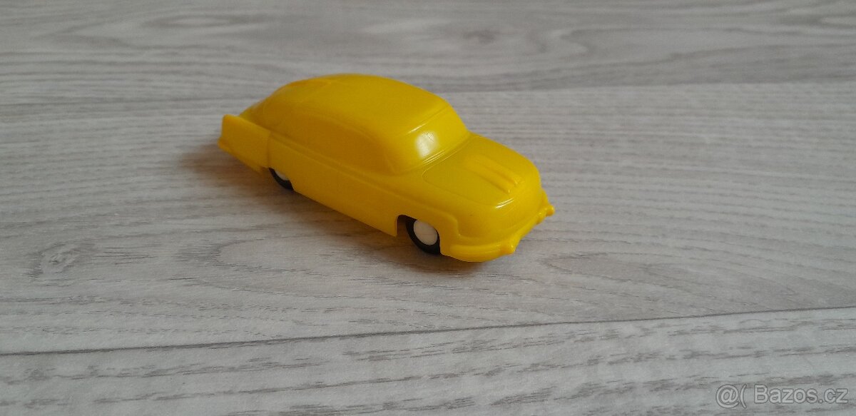 autíčka - modely TATRA starší, různé - 2