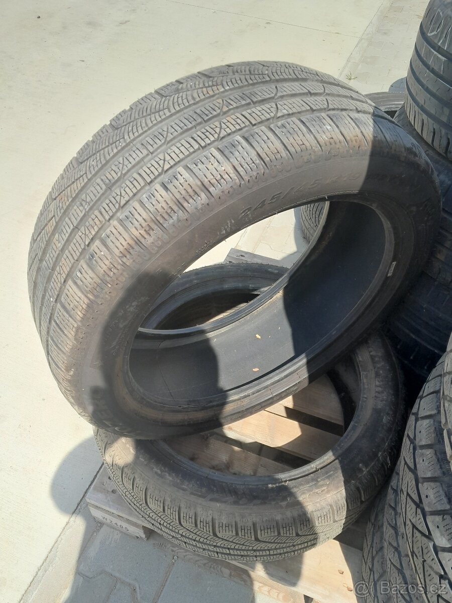 Zimni pneu Pirelli 245/45r19 - 2