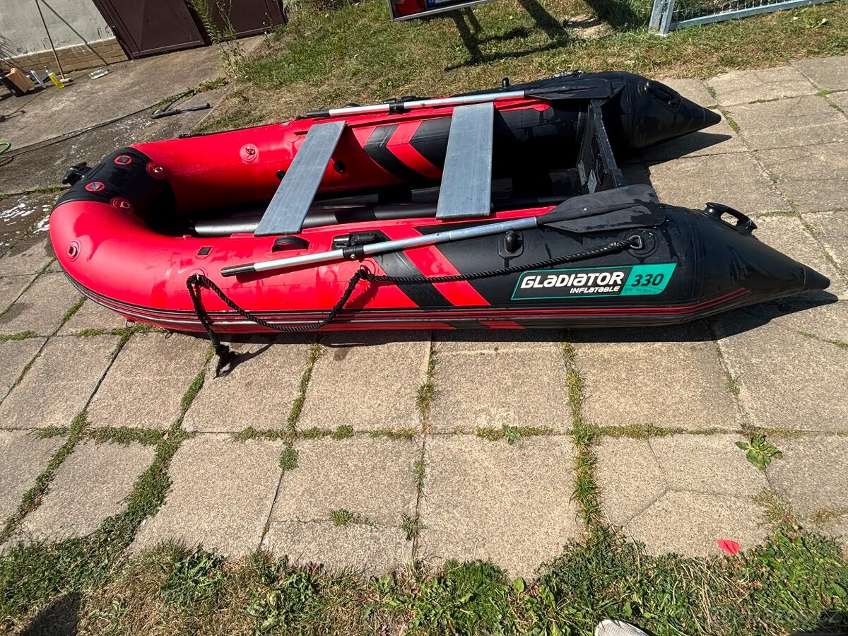 Člun Gladiator 330 červený - 2