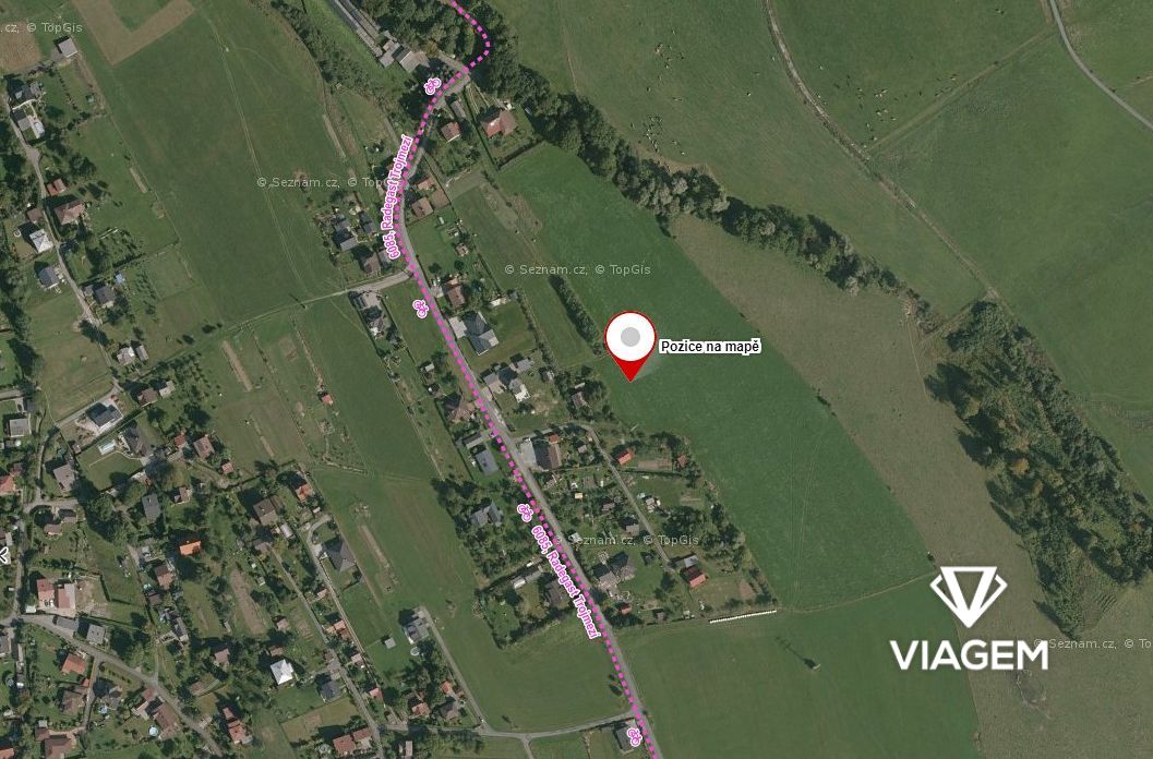 Pole 1 827 m² - 2