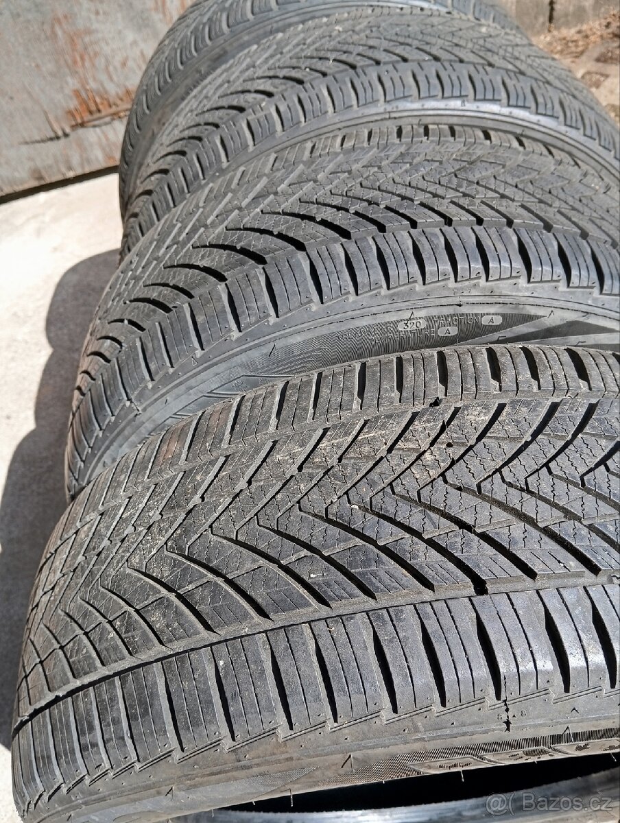 CELOROČNÍ PNEU ROTALLA 205/50/16 91W - 2