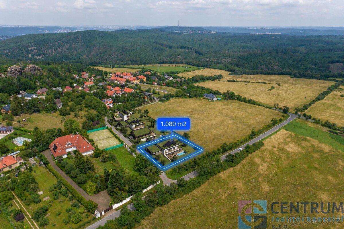 Prodej pozemku 1.080 m2 - 2