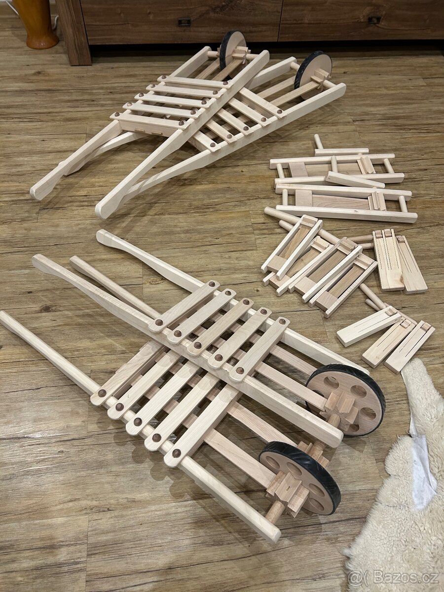 Velikonoční hrkače, řechtačky, trakaře - 2
