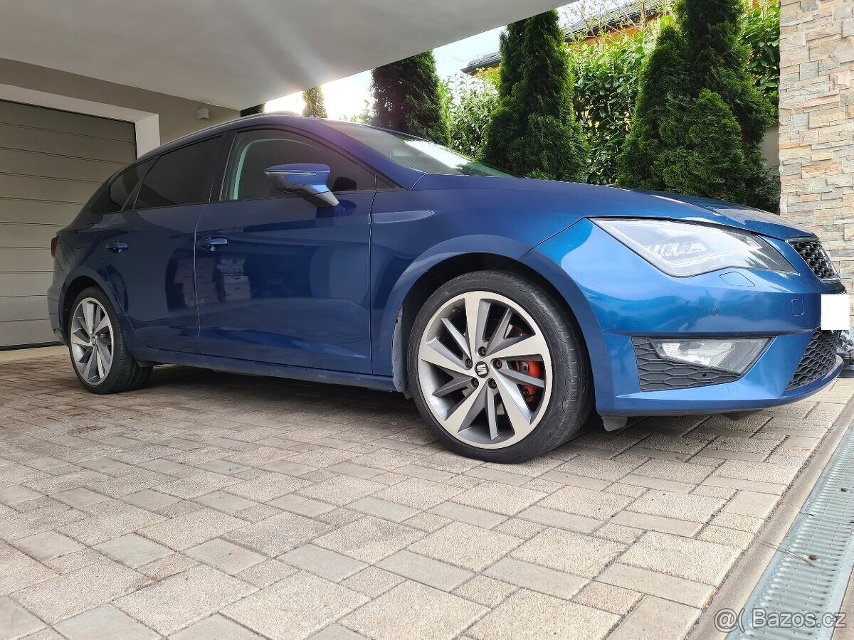 SEAT Leon 2.0TDi 135kW kombi navi vyhrev isofix hagusy - [6. - 2