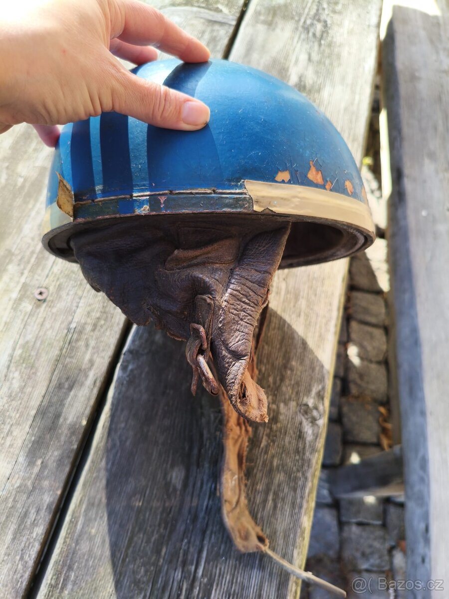 Stará helma "kokos" - 2