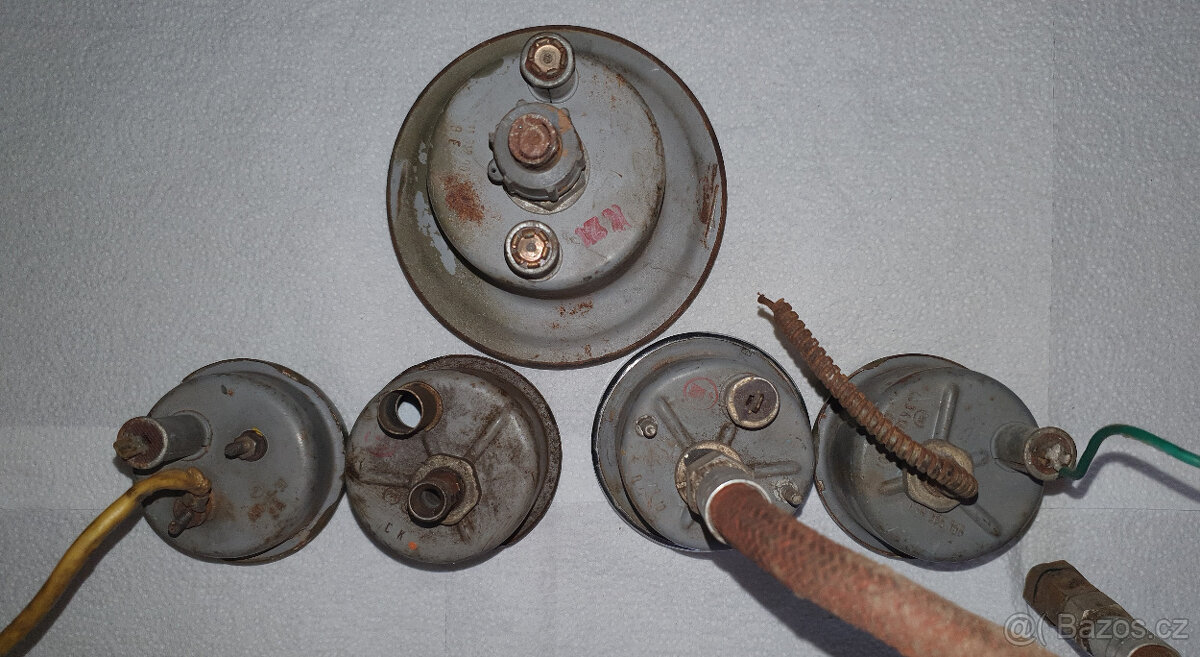 Budíky Škoda Tatra Praga - 2