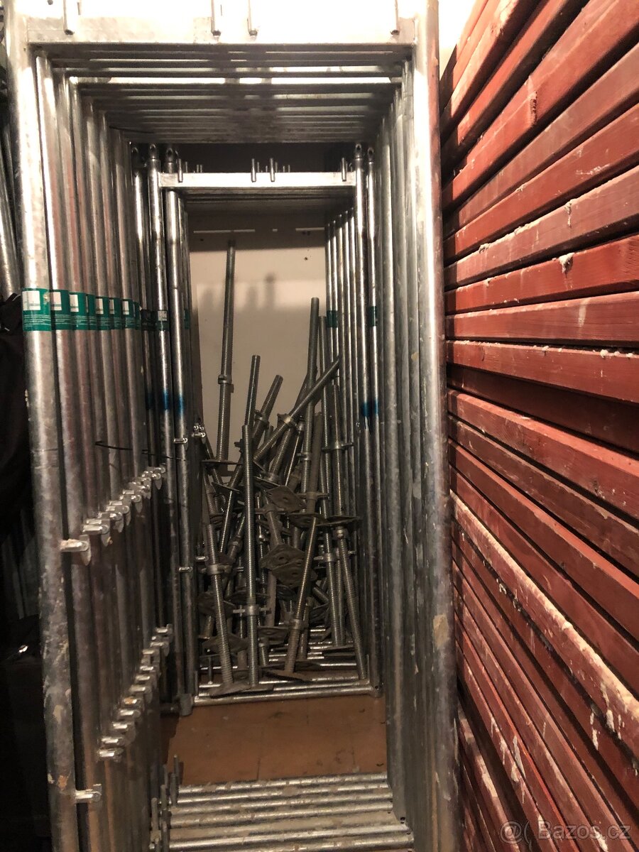 Prodám lešení mj uni 70 -plettac - 2