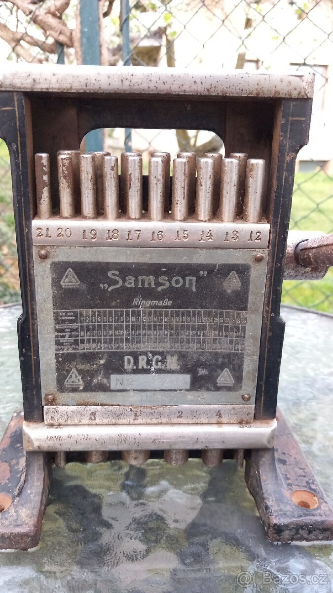 Starý Dentální pákový lis - 2