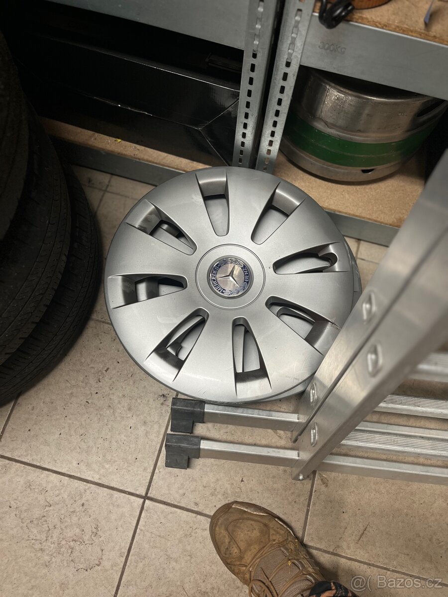4x disk MB Vito + orig MB poklice - 2