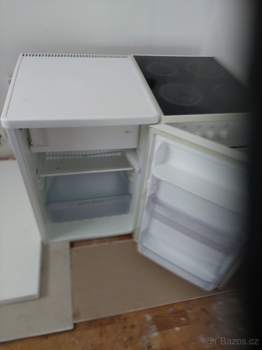 lednice s mrazákem mala 85 cm- - 2