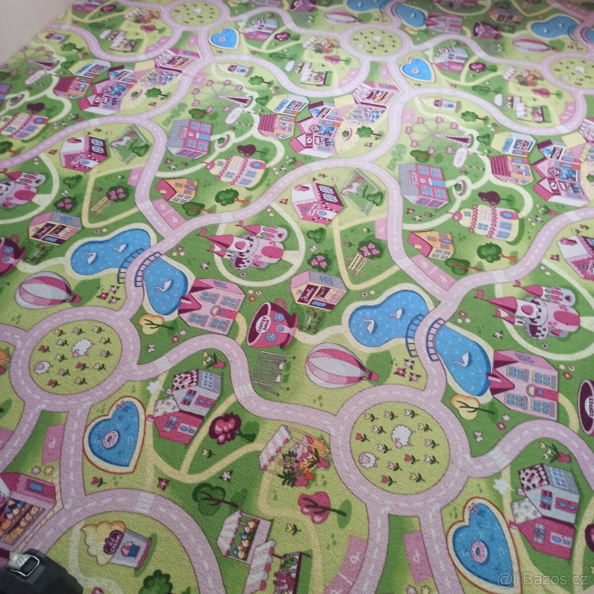 Dětský metrazovy koberec - 2