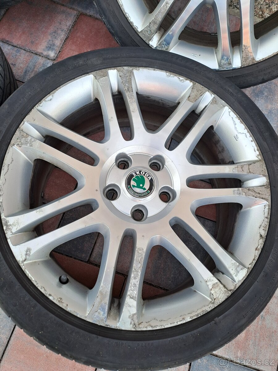 Kola Themisto Superb 2 R18 225/40 - 2