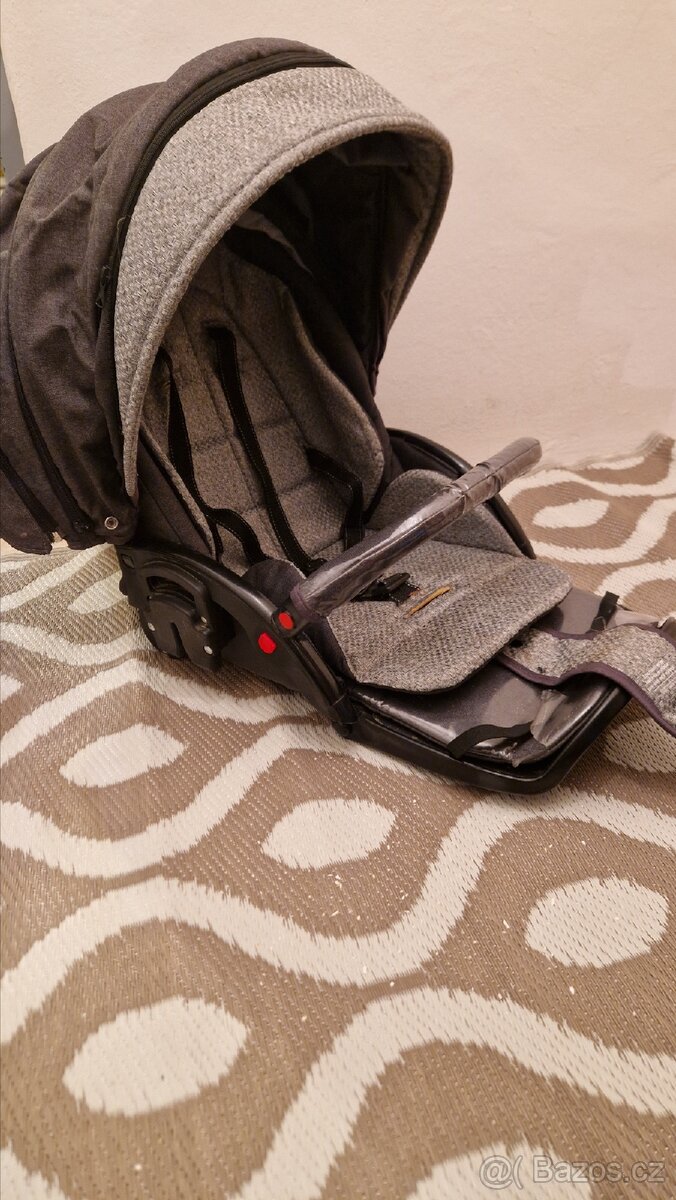 Kočárek Cayman - 2