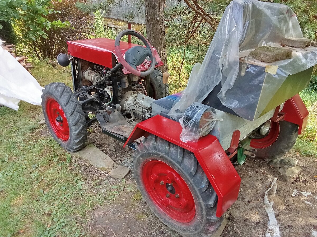 Prodám traktor domácí výroby. - 2