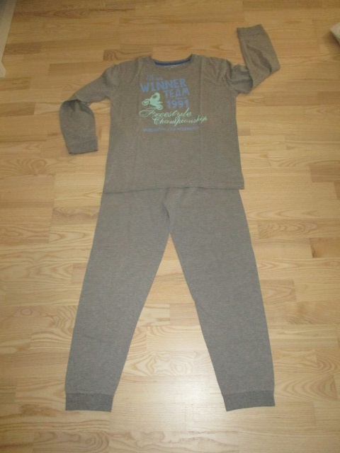 Pyžamo WOLF 164 - 2