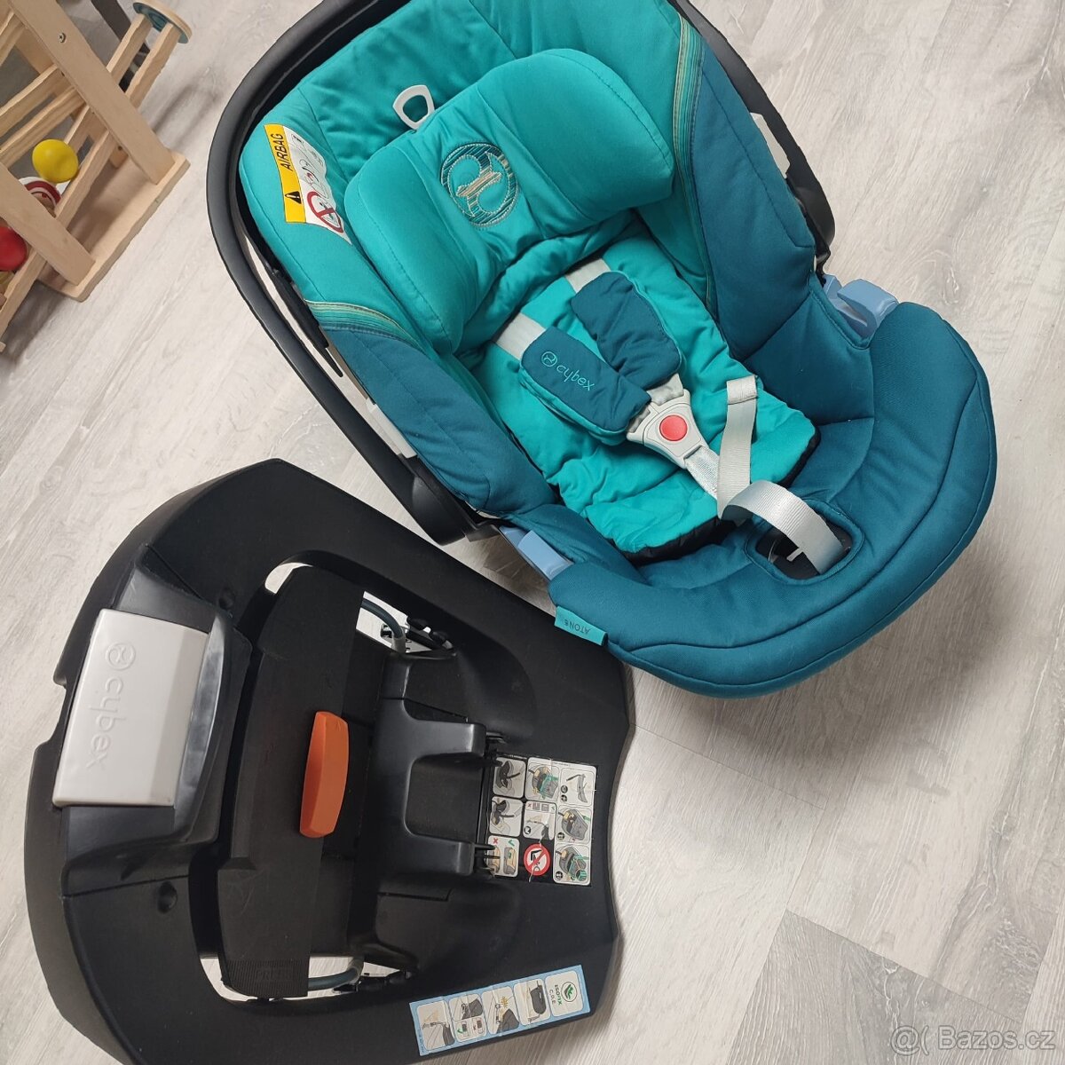 Cybex atom 5 + základna - 2