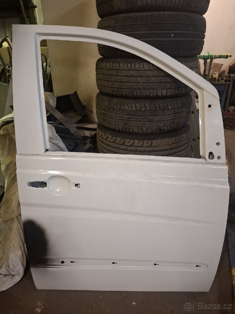 Dveře MB Vito w639 L+P - 2