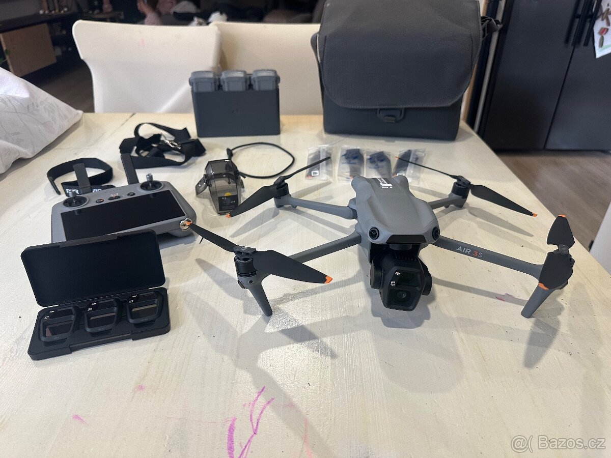 DJI Air 3S dron - 2
